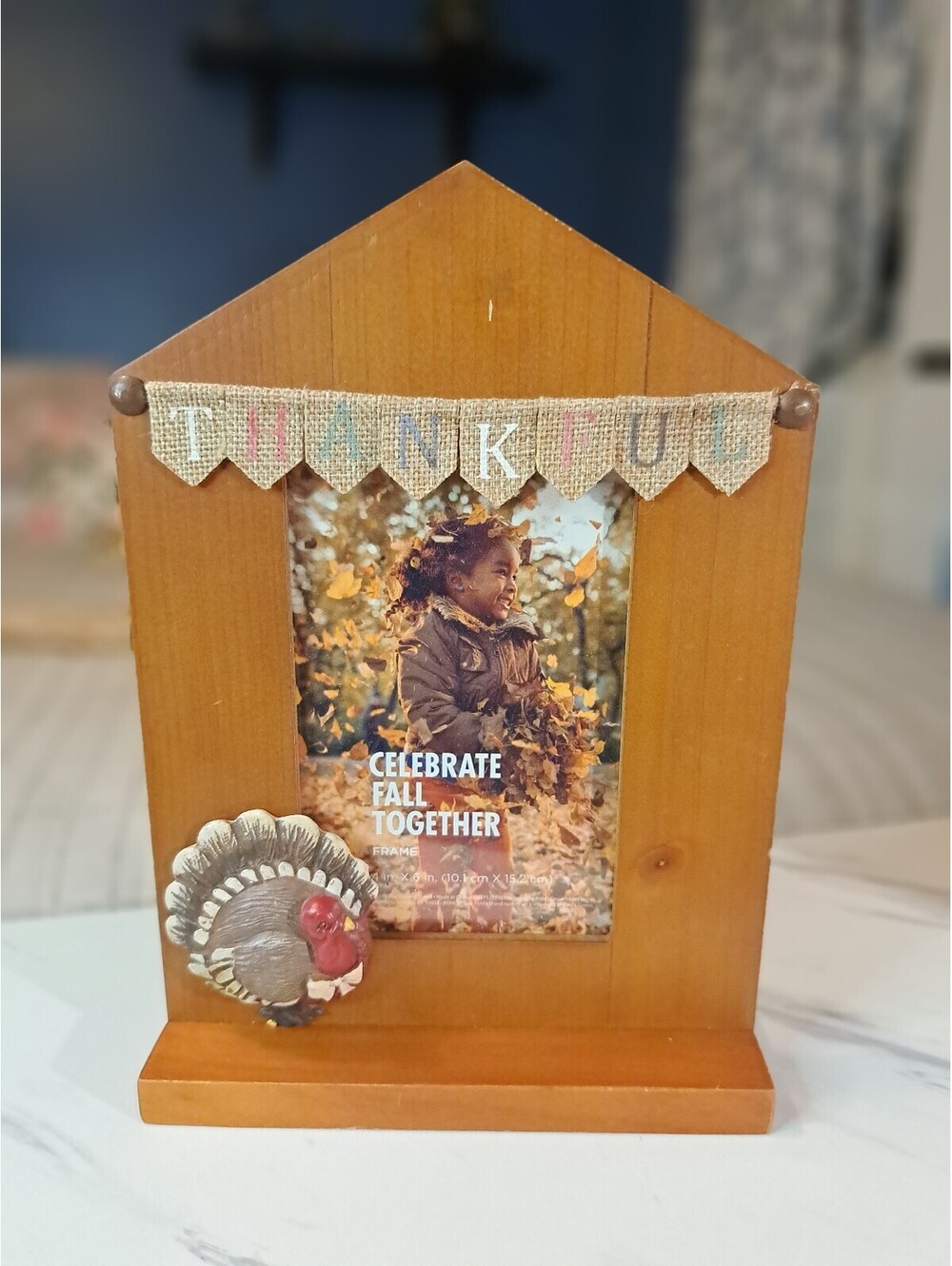 Wooden House-Shaped Thanksgiving 4x6 Photo Frame "Thankful"